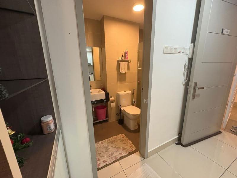 Condominium for Rent at Tropicana Bay Residences - Ray Fun - Bathroom - PropertyGuru.com.my