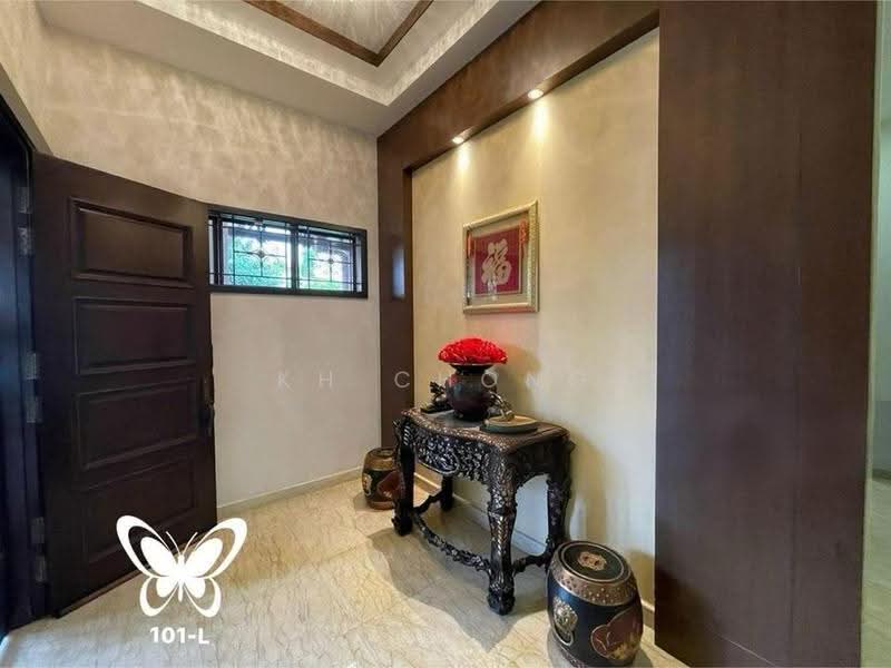 Rumah Banglo untuk Dijual di Bukit Rimau (Shah Alam) - KH Chong - Entrance - PropertyGuru.com.my