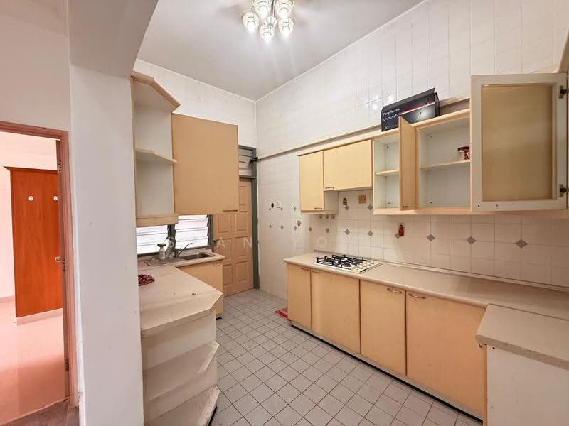 Condominium for Sale at Casa Mila - Sean Yong - Kitchen - PropertyGuru.com.my