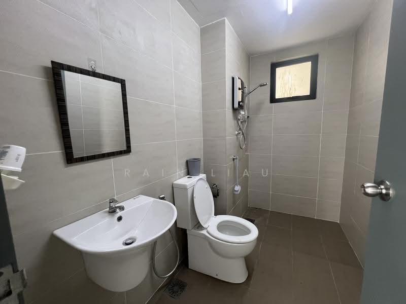 Kediaman Servis untuk Disewa di TRIO By Setia - Rain Liau - Bathroom - PropertyGuru.com.my
