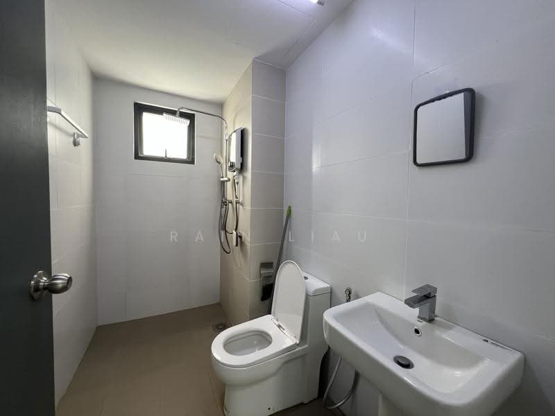 Kediaman Servis untuk Disewa di TRIO By Setia - Rain Liau - Bathroom - PropertyGuru.com.my