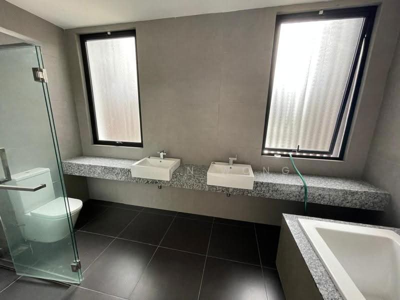 Rumah Berkembar untuk Dijual di Taman Cheras Vista (Cheras) - Kaeryn Wong - Bathroom - PropertyGuru.com.my
