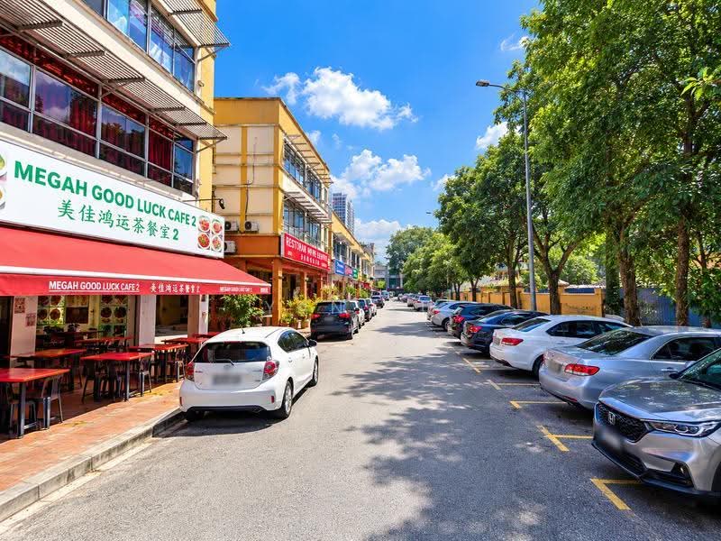 Shop / Office for Rent in Temasya Glenmarie (Glenmarie) - Yan Lu - Exterior - PropertyGuru.com.my