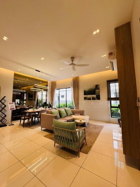 Rumah Kluster untuk Dijual di Shah Alam (Selangor) - Thony Tan - Living Room - PropertyGuru.com.my