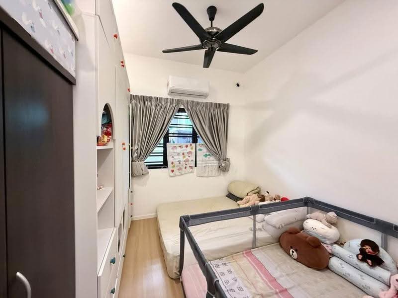 2-storey Terraced House for Sale in Setia Utama (Setia Alam) - Lucas Ng - Bedroom - PropertyGuru.com.my