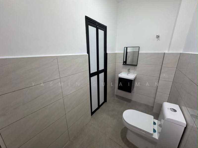 2-storey Terraced House for Sale in Taman Subang Permai (Subang Jaya) - Yasmin Sulaiman - Bathroom - PropertyGuru.com.my