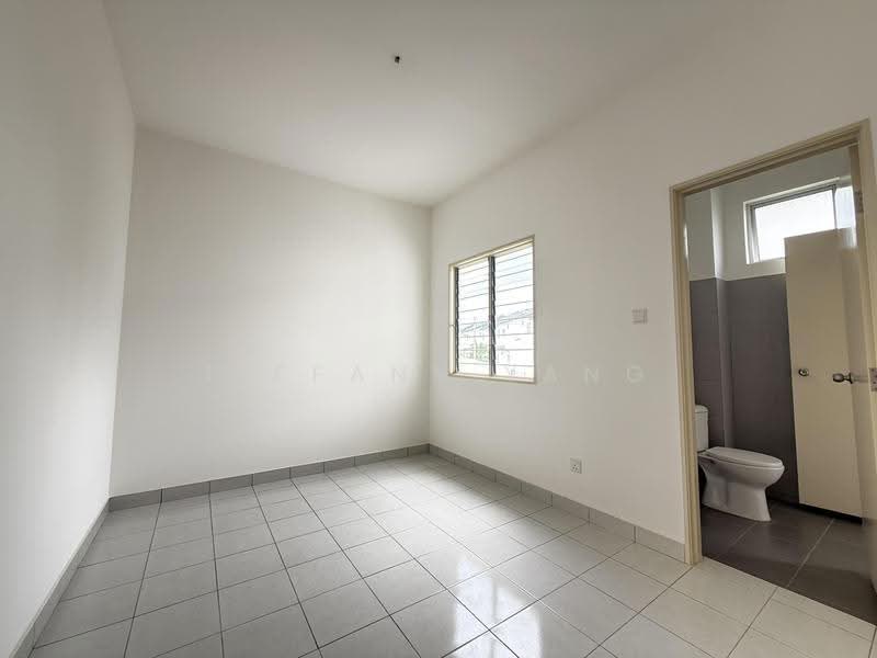2-storey Terraced House for Rent in Rawang (Selangor) - Tiffany Yang - Bedroom - PropertyGuru.com.my