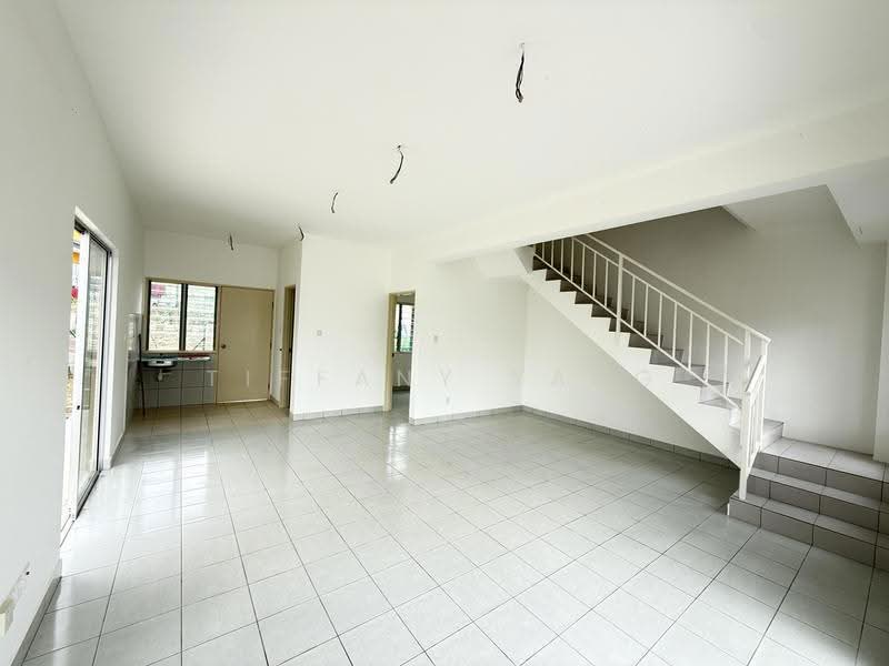 2-storey Terraced House for Rent in Rawang (Selangor) - Tiffany Yang - Living Room - PropertyGuru.com.my