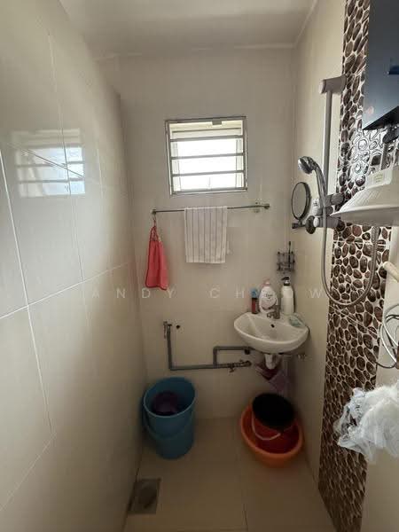 Rumah Teres 1-Tingkat untuk Dijual di Kepong Baru (Kepong) - Mandy Cheow - Bathroom - PropertyGuru.com.my