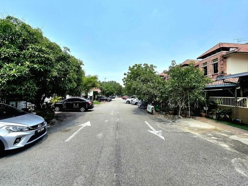 Rumah Teres 2-Tingkat untuk Dijual di Bandar Nusaputra (Puchong) - Yasmin Sulaiman - Exterior - PropertyGuru.com.my