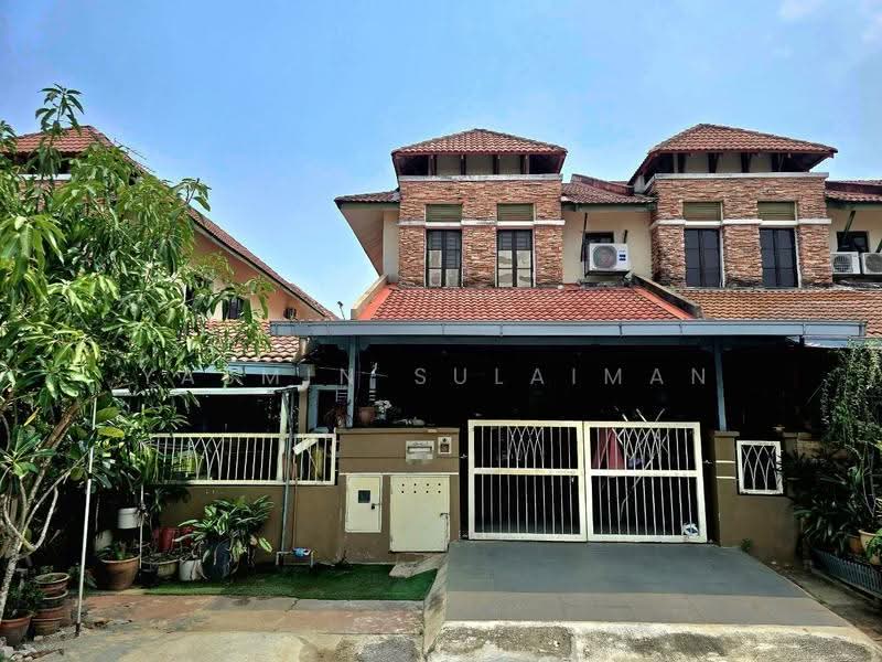 Rumah Teres 2-Tingkat untuk Dijual di Bandar Nusaputra (Puchong) - Yasmin Sulaiman - Exterior - PropertyGuru.com.my