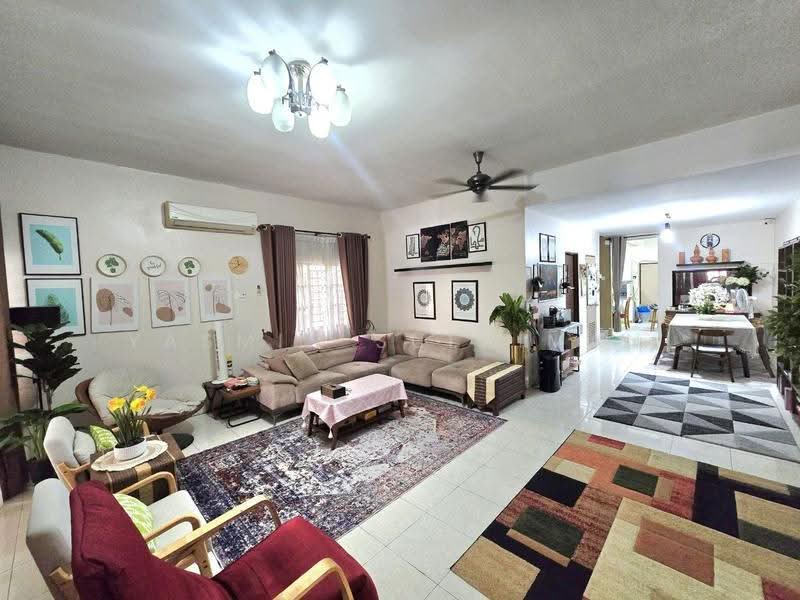 Rumah Teres 2-Tingkat untuk Dijual di Bandar Nusaputra (Puchong) - Yasmin Sulaiman - Living Room - PropertyGuru.com.my