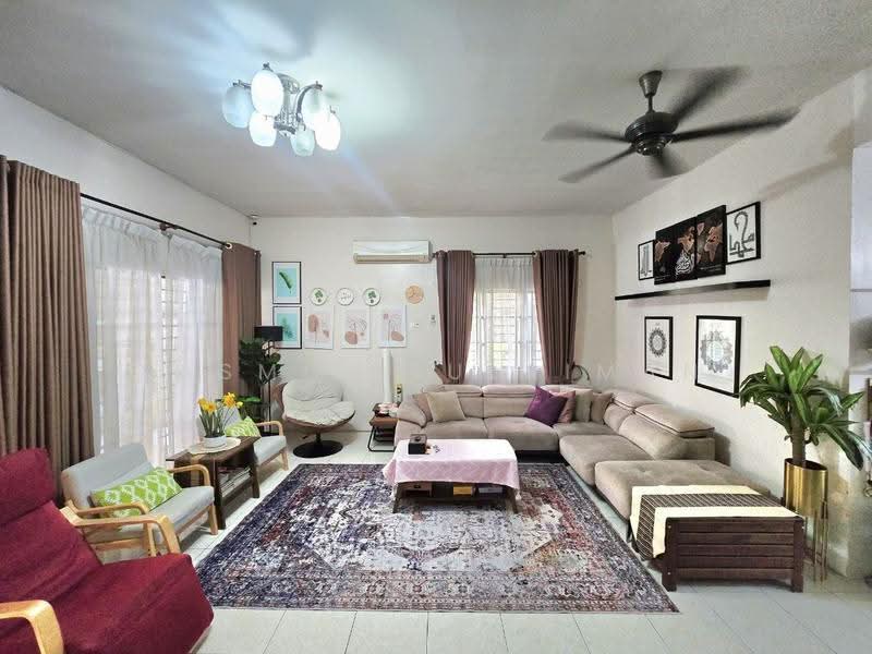 Rumah Teres 2-Tingkat untuk Dijual di Bandar Nusaputra (Puchong) - Yasmin Sulaiman - Living Room - PropertyGuru.com.my