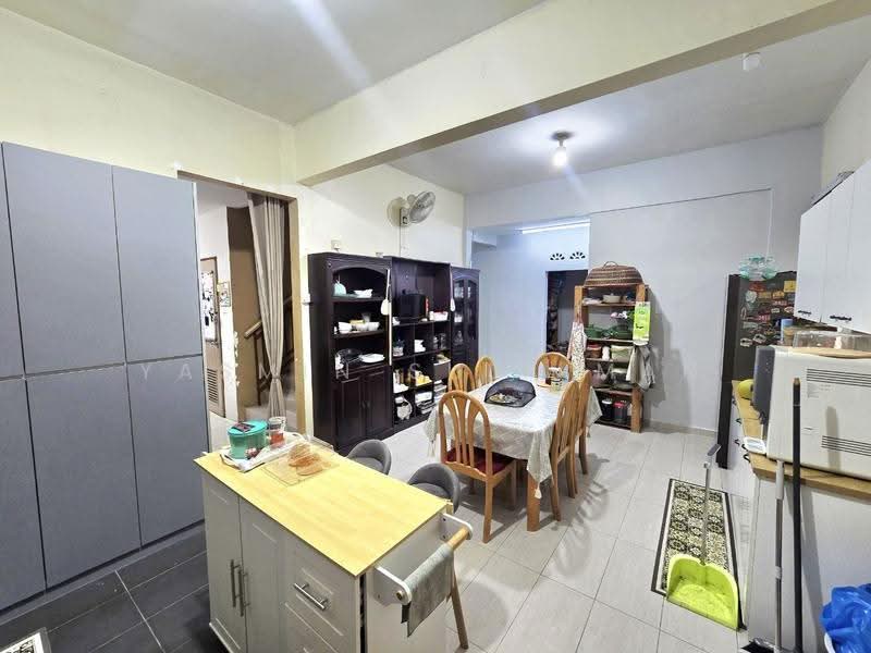 Rumah Teres 2-Tingkat untuk Dijual di Bandar Nusaputra (Puchong) - Yasmin Sulaiman - Dining Room - PropertyGuru.com.my