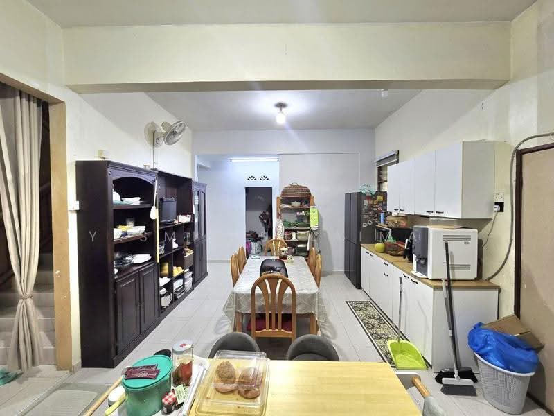 Rumah Teres 2-Tingkat untuk Dijual di Bandar Nusaputra (Puchong) - Yasmin Sulaiman - Kitchen - PropertyGuru.com.my