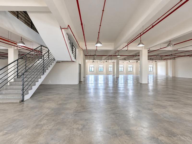 Gudang untuk Disewa di Taman Bukit Serdang (Seri Kembangan) - Alfred Long - Interior - PropertyGuru.com.my