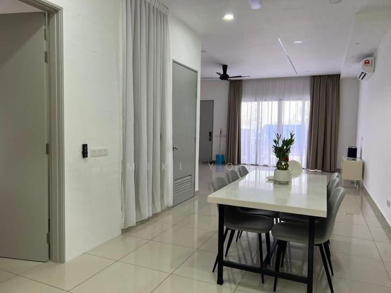 Rumah Teres untuk Disewa di Telok Panglima Garang (Selangor) - Miki You - Dining Room - PropertyGuru.com.my