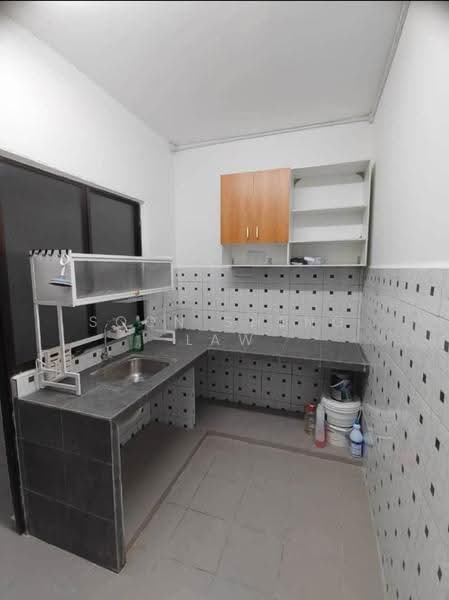 2-storey Terraced House for Rent in Taman Sri Subang (Sunway) - Soon Sheng Law - Kitchen - PropertyGuru.com.my