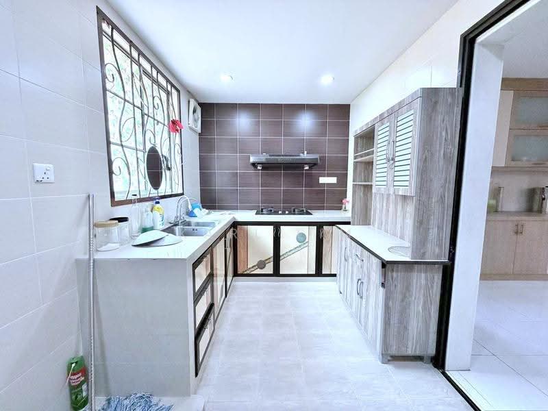 Rumah Teres 2-Tingkat untuk Dijual di Bukit Indah (Iskandar Puteri (Nusajaya)) - Karl Lim - Kitchen - PropertyGuru.com.my