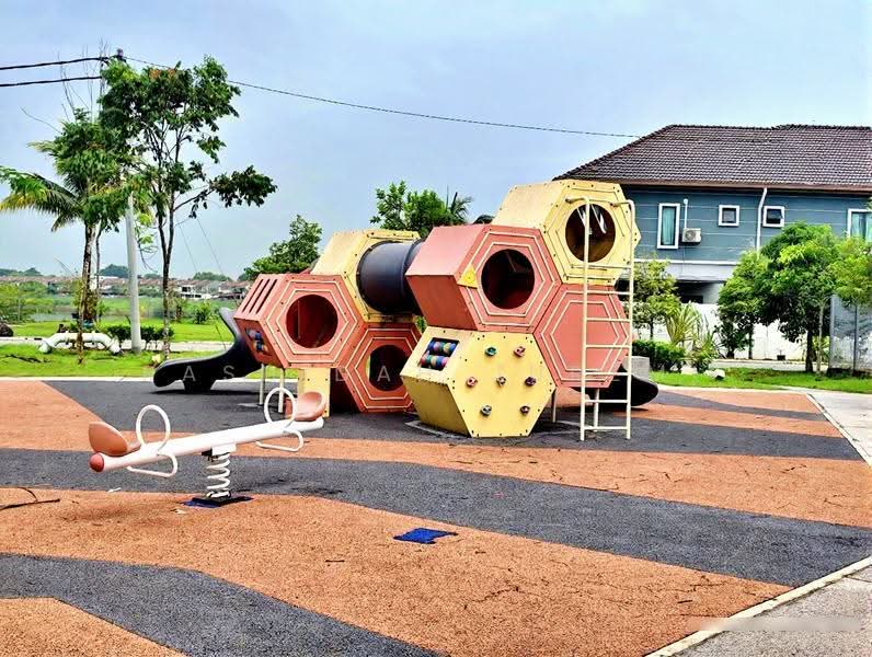 Semi-Detached House for Sale in Taman Desiran Bayu (Puchong) - Rashidah Juremi - PropertyGuru.com.my