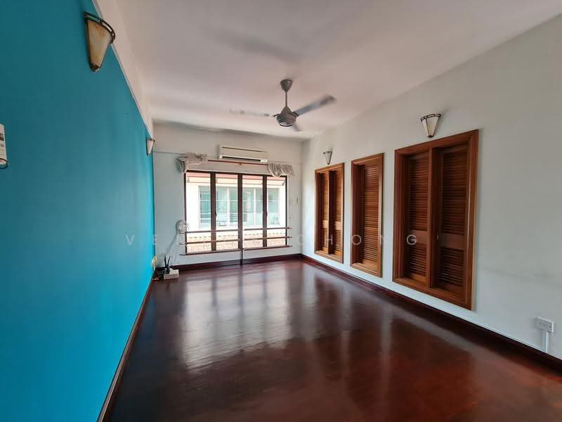 Bungalow House for Sale in Bukit Gita Bayu (Seri Kembangan) - Venice Chong - Living Room - PropertyGuru.com.my
