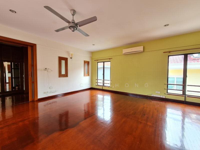 Bungalow House for Sale in Bukit Gita Bayu (Seri Kembangan) - Venice Chong - Living Room - PropertyGuru.com.my