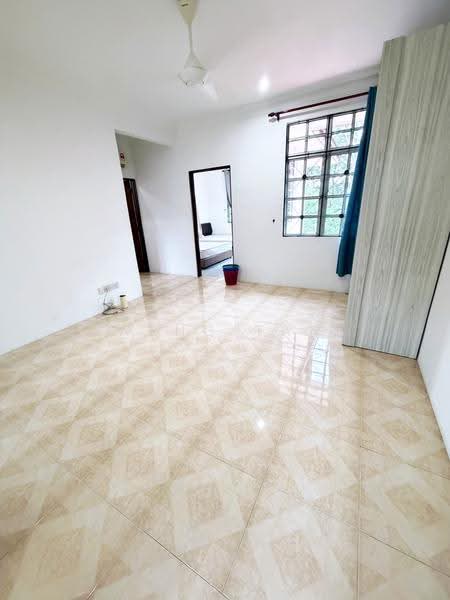 Bungalow House for Sale in Bukit Rahman Putra (Sungai Buloh) - Weng Tan - Bedroom - PropertyGuru.com.my
