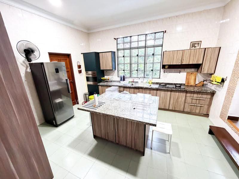Bungalow House for Sale in Bukit Rahman Putra (Sungai Buloh) - Weng Tan - Kitchen - PropertyGuru.com.my