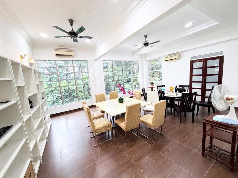 Bungalow House for Sale in Bukit Rahman Putra (Sungai Buloh) - Weng Tan - Dining Room - PropertyGuru.com.my