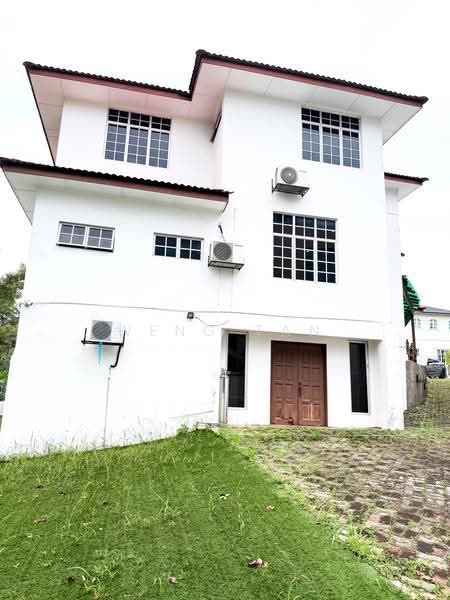 Bungalow House for Sale in Bukit Rahman Putra (Sungai Buloh) - Weng Tan - Exterior - PropertyGuru.com.my