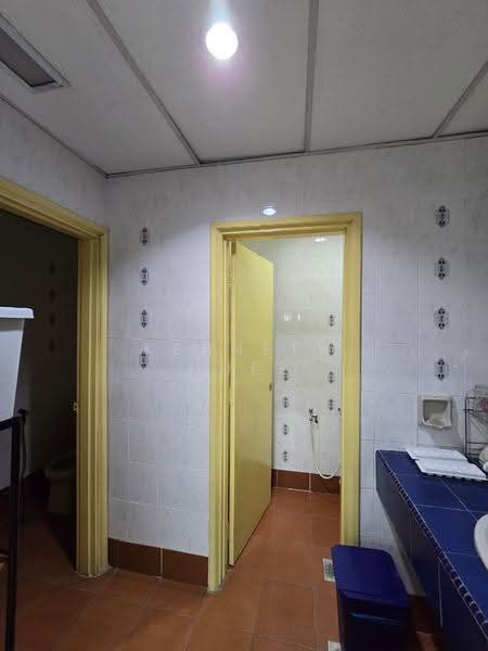 Office for Sale in Damansara Intan (Petaling Jaya) - Kenneth Huee - Bathroom - PropertyGuru.com.my