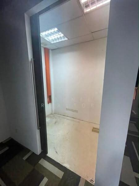 Pejabat untuk Disewa di Cyberjaya (Selangor) - Maznee Realtor - Interior - PropertyGuru.com.my