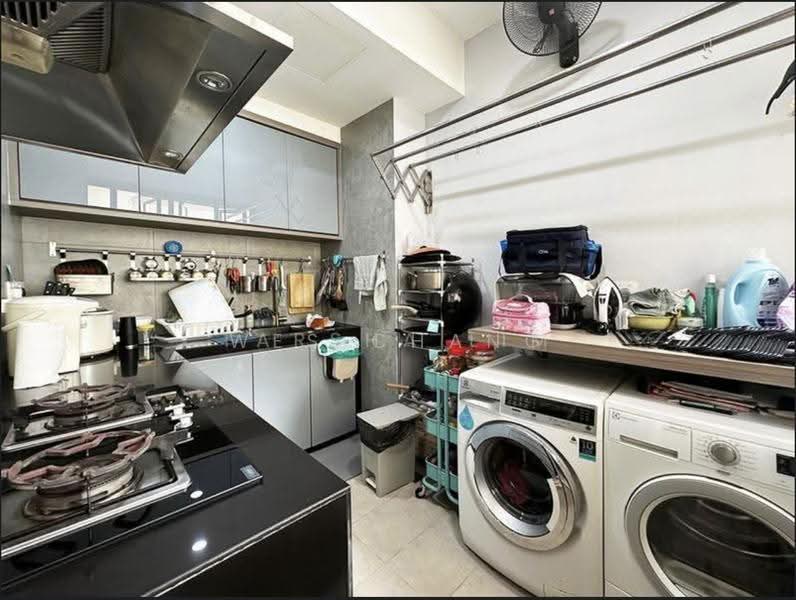 Kondominium untuk Dijual di Surian Condominium - Wes Chang - Kitchen - PropertyGuru.com.my
