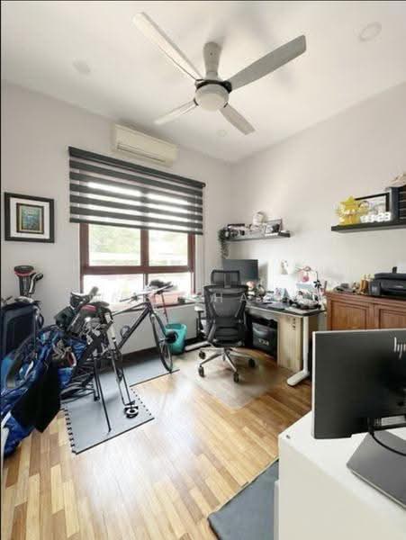 Kondominium untuk Dijual di Surian Condominium - Wes Chang - Study - PropertyGuru.com.my
