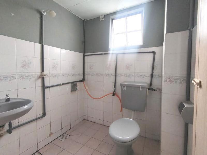 Pangsapuri untuk Dijual di Menara Orkid - Lyna Kamil - Bathroom - PropertyGuru.com.my