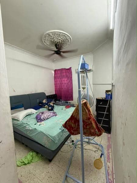 1-storey Terraced House for Sale in Taman Ungku Tun Aminah (Skudai) - Iden Tan - Bedroom - PropertyGuru.com.my
