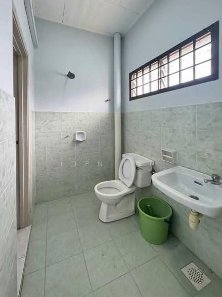 2-storey Terraced House for Sale in Bandar Putra Kulai (Kulai) - Iden Tan - Bathroom - PropertyGuru.com.my