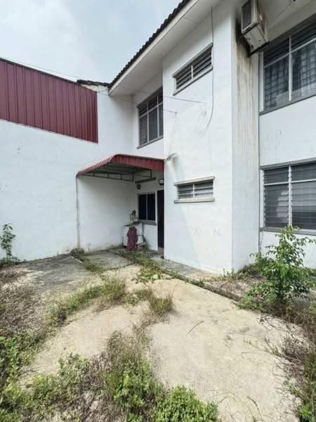2-storey Terraced House for Sale in Bandar Putra Kulai (Kulai) - Iden Tan - Exterior - PropertyGuru.com.my