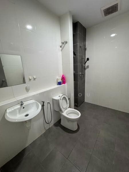 2-storey Terraced House for Rent in Kota Kemuning (Shah Alam) - Miki You - Bathroom - PropertyGuru.com.my