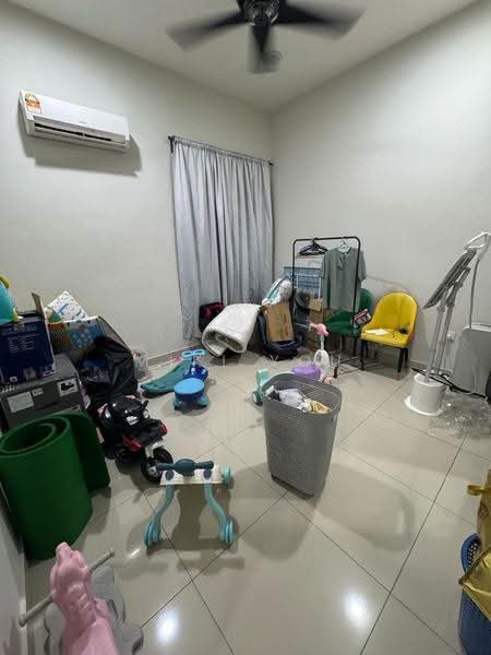 2-storey Terraced House for Rent in Kota Kemuning (Shah Alam) - Miki You - Living Room - PropertyGuru.com.my