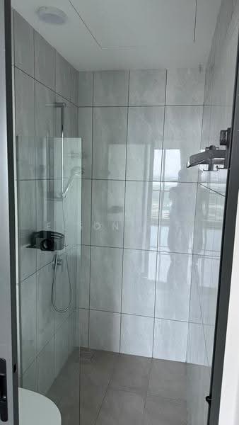 Pangsapuri untuk Disewa di Savana @ Batu Kawan - Elson Dee - Bathroom - PropertyGuru.com.my