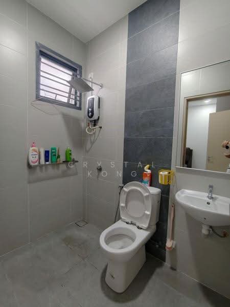 2-storey Terraced House for Sale in Taman Mutiara Rini (Skudai) - Crystal Kong - Bathroom - PropertyGuru.com.my