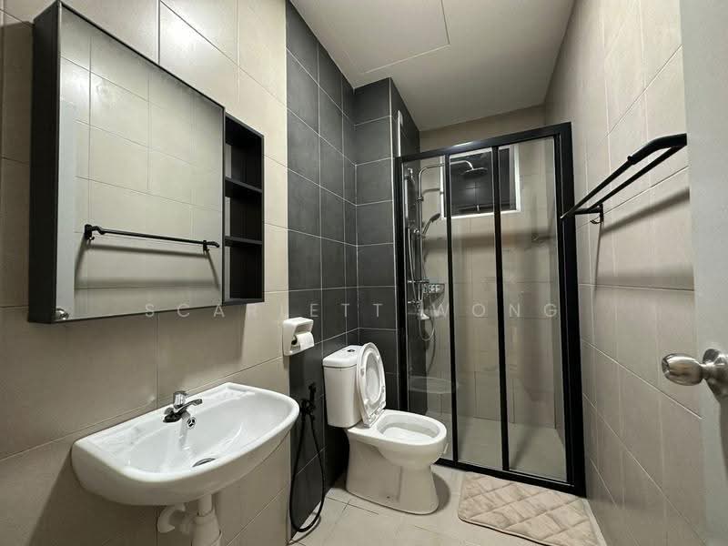 Kediaman Servis untuk Disewa di SkyLake Residence - Scarlett Wong - Bathroom - PropertyGuru.com.my