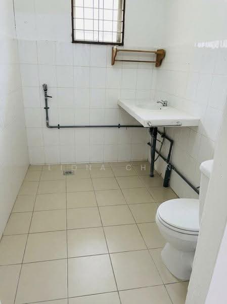 Rumah Teres 2-Tingkat untuk Disewa di Kota Kinabalu (Sabah) - Liona Chin - Bathroom - PropertyGuru.com.my