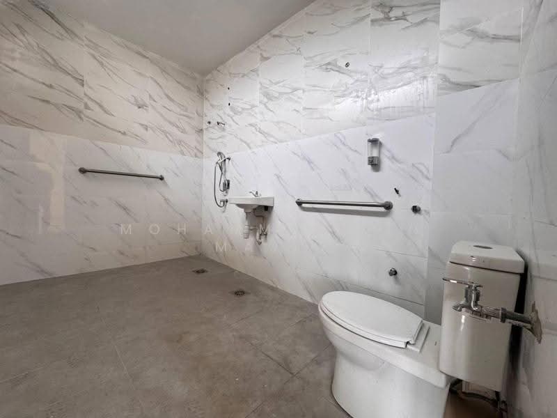 2-storey Terraced House for Sale in Kampung Tunku (Petaling Jaya) - Mohammad Din Majid - Bathroom - PropertyGuru.com.my