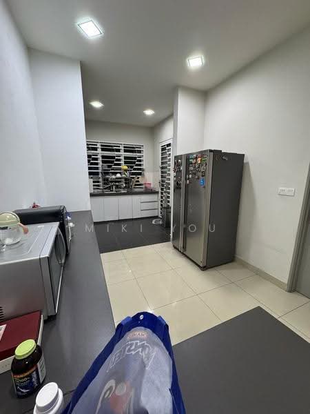 Rumah Teres 2-Tingkat untuk Disewa di Bandar Rimbayu (Telok Panglima Garang) - Miki You - Kitchen - PropertyGuru.com.my