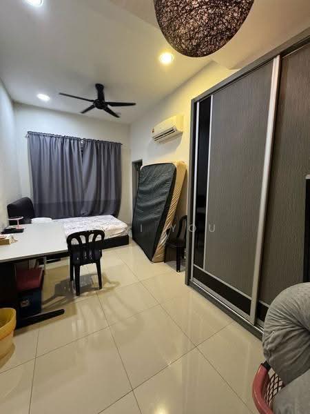 Rumah Teres 2-Tingkat untuk Disewa di Bandar Rimbayu (Telok Panglima Garang) - Miki You - Bedroom - PropertyGuru.com.my