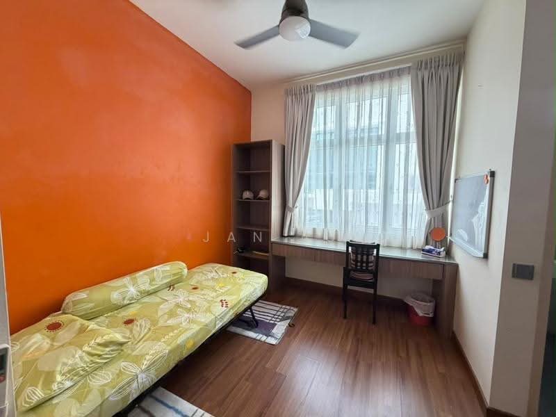 Rumah Berkembar untuk Dijual di Setia Tropika (Johor Bahru) - JAN AU - Bedroom - PropertyGuru.com.my