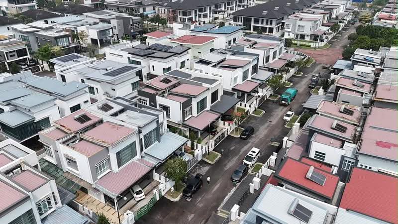 Rumah Berkembar untuk Dijual di Setia Tropika (Johor Bahru) - JAN AU - Exterior - PropertyGuru.com.my