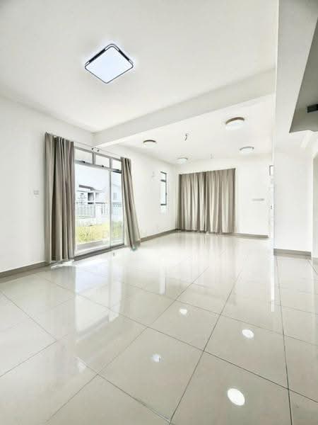 Cluster House for Sale in Johor Bahru (Johor) - Iden Tan - Living Room - PropertyGuru.com.my